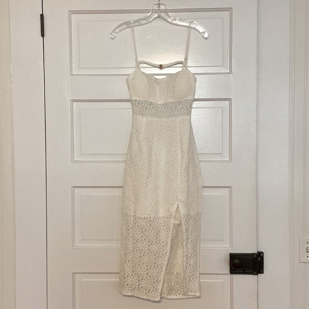 Hello Molly, Feel Special Midi Dress White Lace, Never Worn, Adjustable, Size M